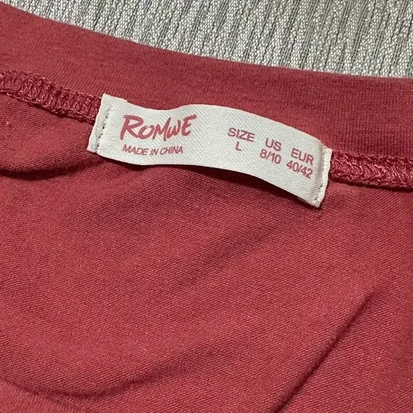 Blush colored day dreamer graphic tee with space design size Large - Picture 3 of 5